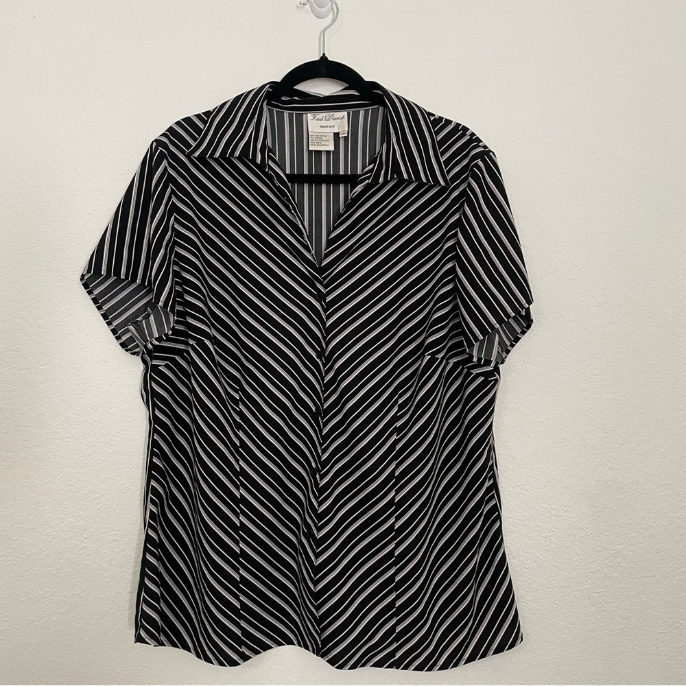 Fred David Black and White Striped Women's Top size 1X career office formal wear